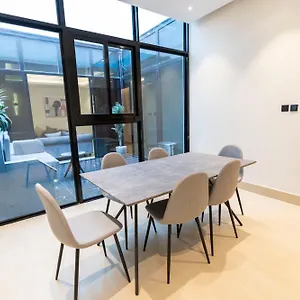 Boulevard Luxury شقة